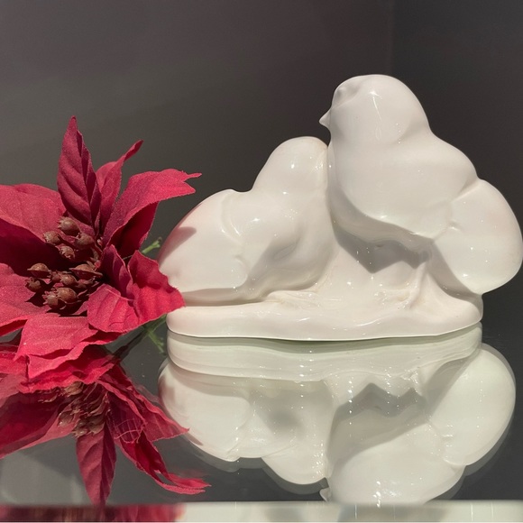 Royal Doulton “Chicks” figurine with original box - Picture 3 of 6